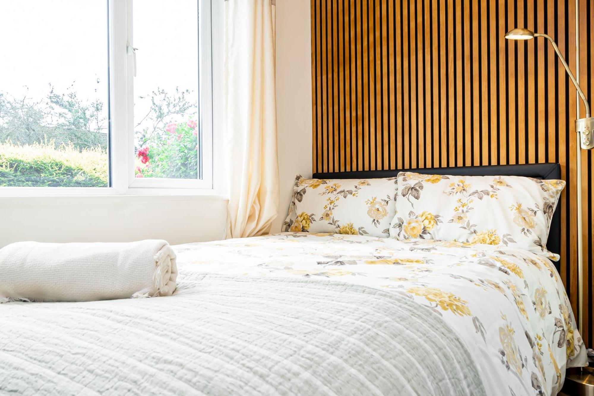 Earley Luxury Ensuite Room With Private Entrance Ρίντινγκ Εξωτερικό φωτογραφία